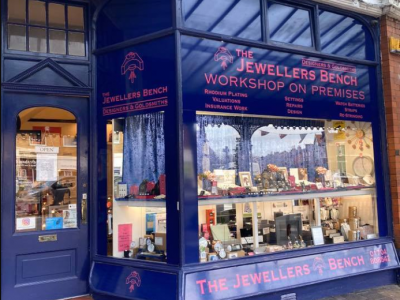 The Jewellers Bench